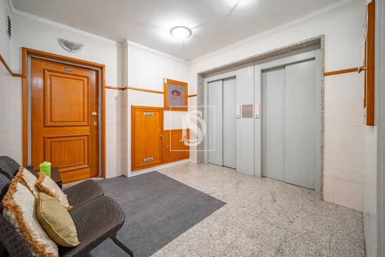 Apartamento T3 para Venda em Arcozelo Foto 22