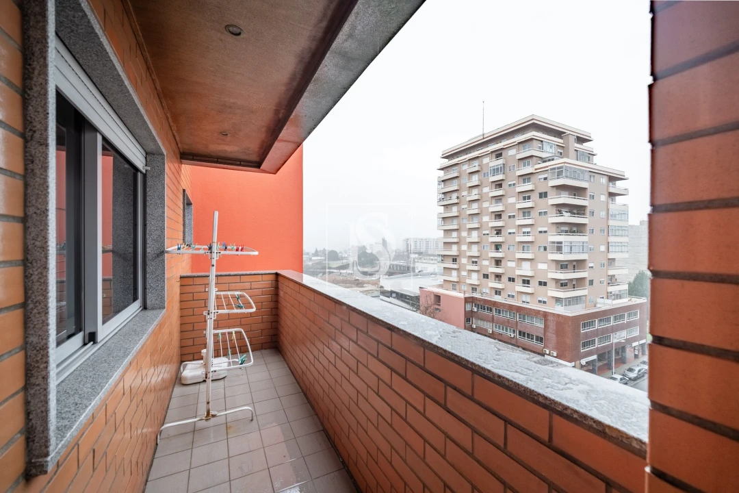 Apartamento T3 para Venda em Arcozelo Foto 8