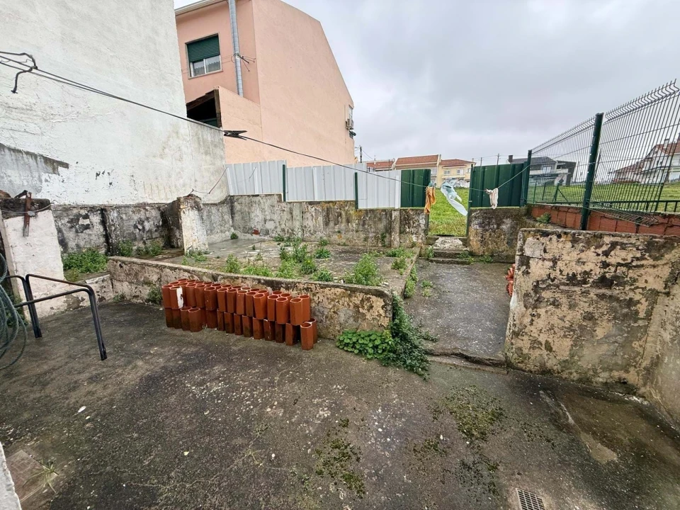 Moradia T2 para Venda em Santa Iria de Azoia, São João da Talha e Bobadela Foto 4