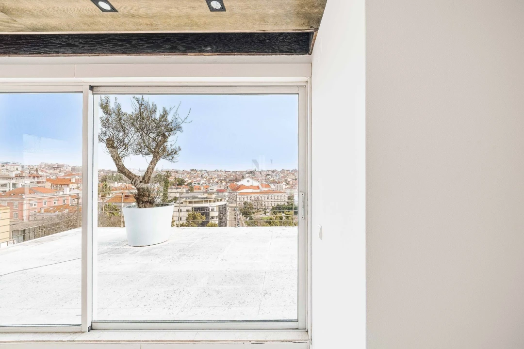Apartamento T6 para Venda em Estrela Foto 9