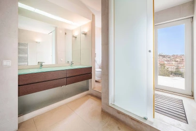 Apartamento T6 para Venda em Estrela