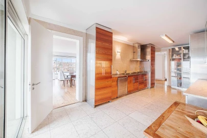 Apartamento T6 para Venda em Estrela