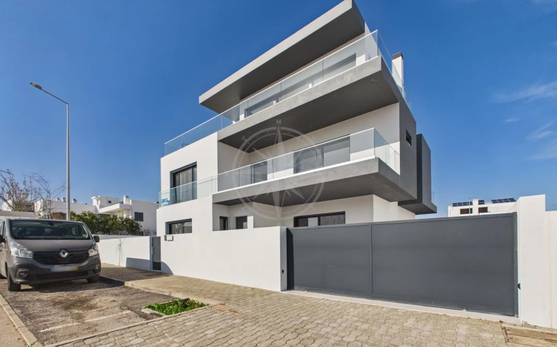 Moradia T6 para Venda em Tavira (Santa Maria e Santiago) Foto 4