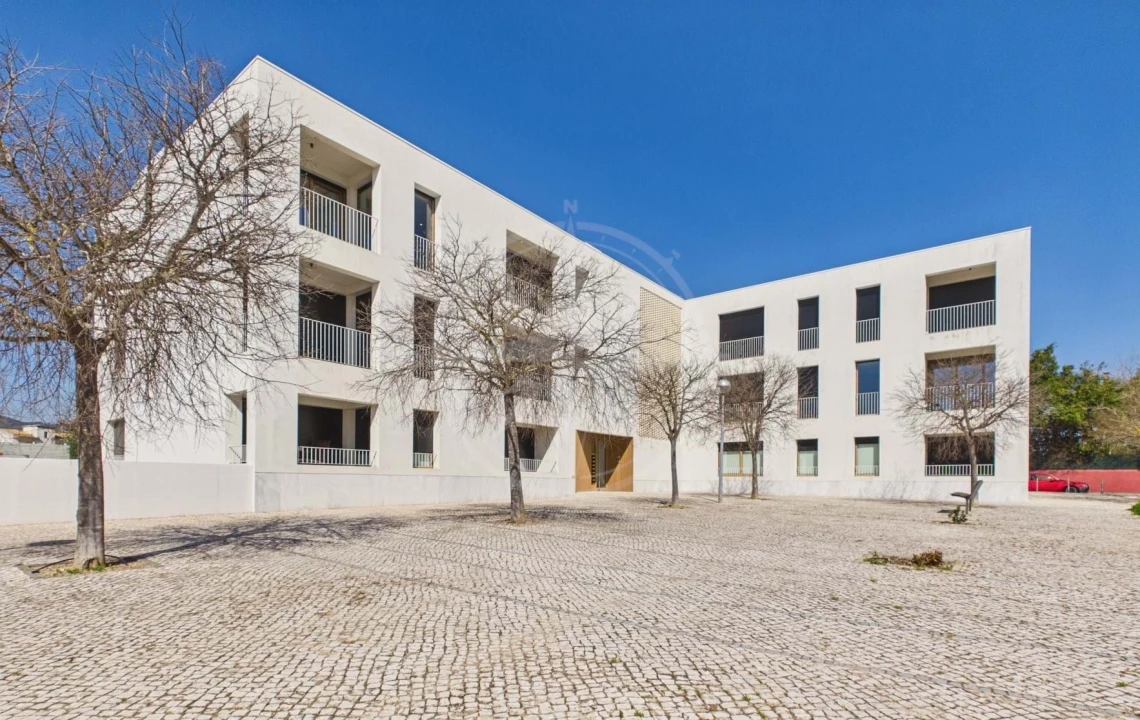 Apartamento T3 para Venda em Olhão Foto 1