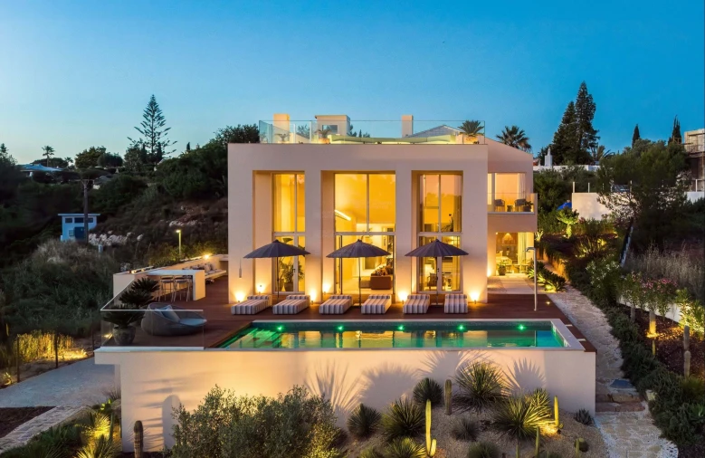 Moradia T4 para Venda em Lagoa e Carvoeiro Foto 4