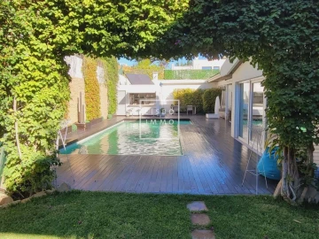 Moradia T6 para Venda em Belém