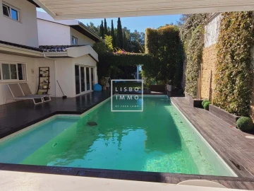 Moradia T6 para Venda em Belém