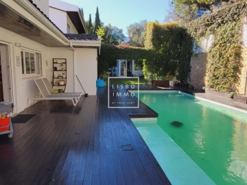 Moradia T6 para Venda em Belém