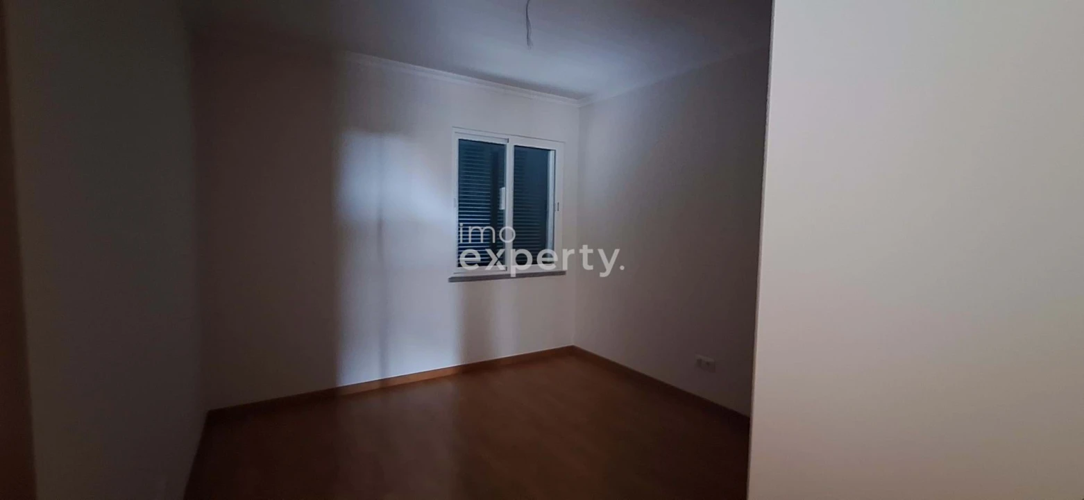 Apartamento T2 para Venda em Caniço Foto 15