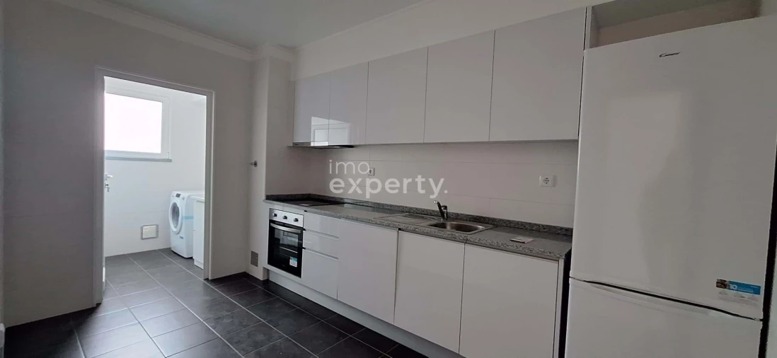 Apartamento T2 para Venda em Caniço Foto 11