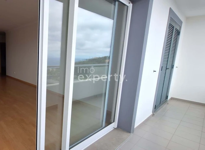 Apartamento T2 para Venda em Caniço Foto 19