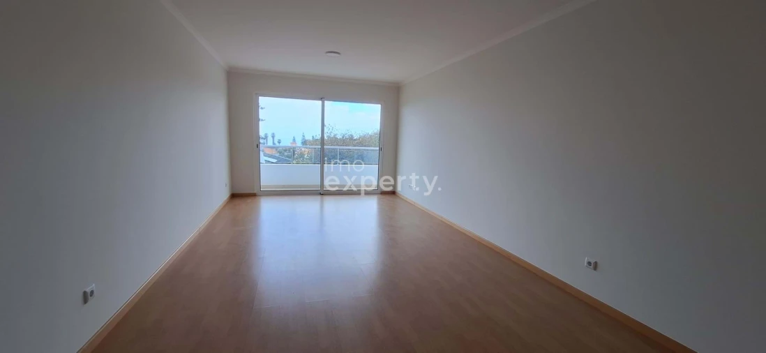 Apartamento T2 para Venda em Caniço Foto 7