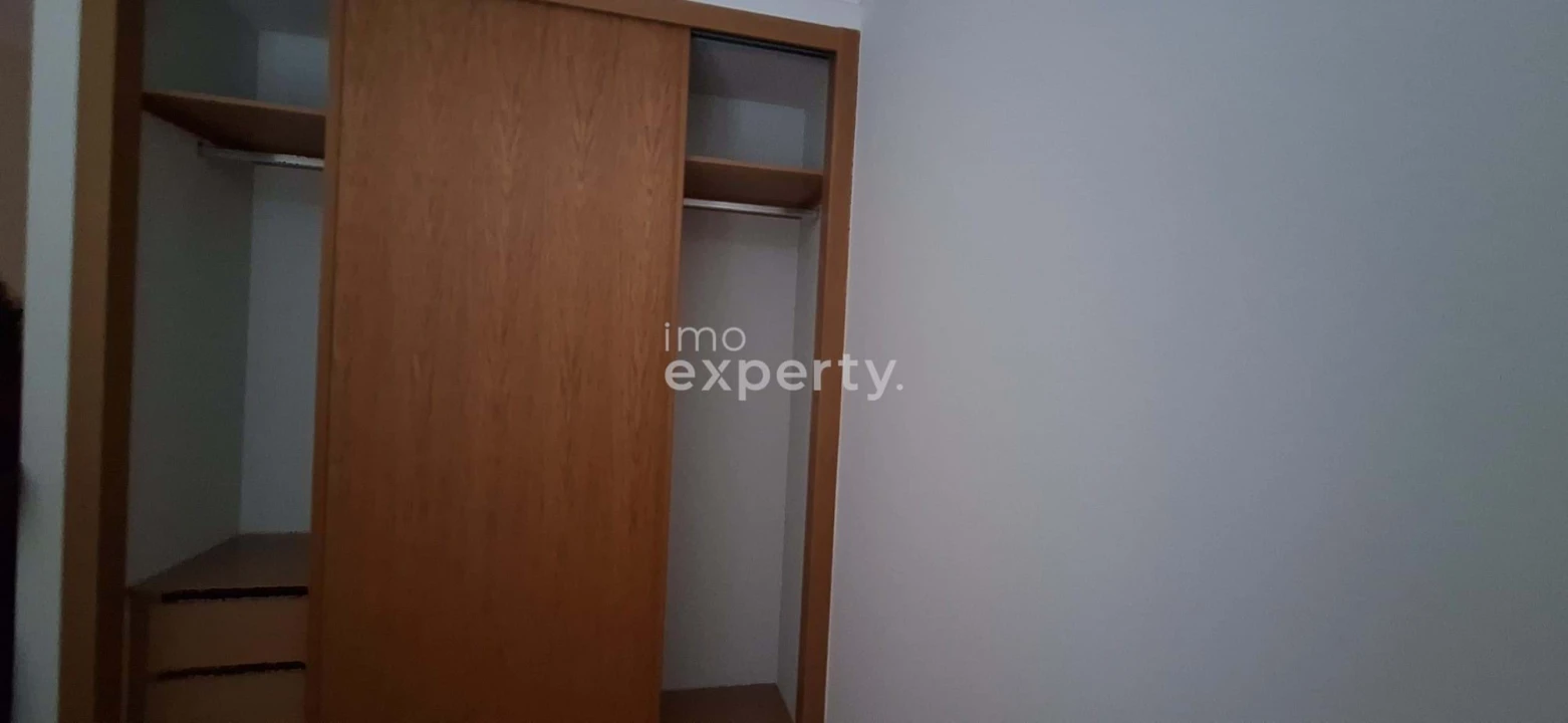 Apartamento T2 para Venda em Caniço Foto 13