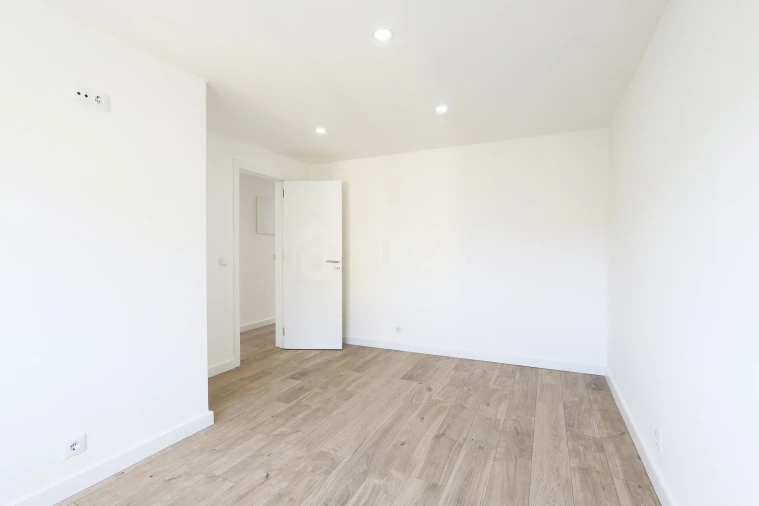 Apartamento T3 para Venda em Alverca do Ribatejo e Sobralinho Foto 14