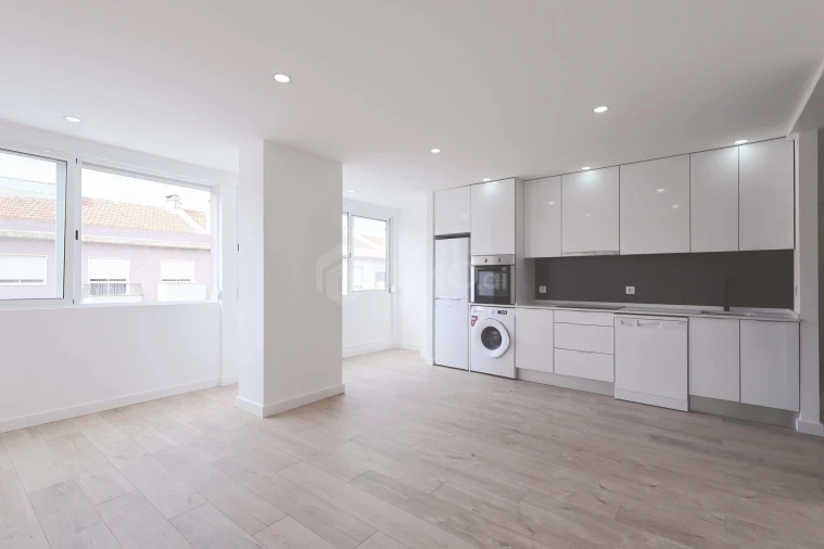 Apartamento T3 para Venda em Alverca do Ribatejo e Sobralinho Foto 1