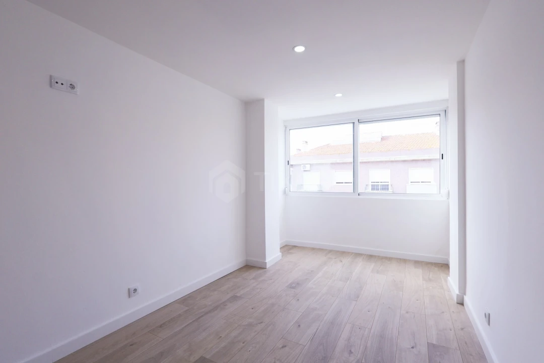 Apartamento T3 para Venda em Alverca do Ribatejo e Sobralinho Foto 4