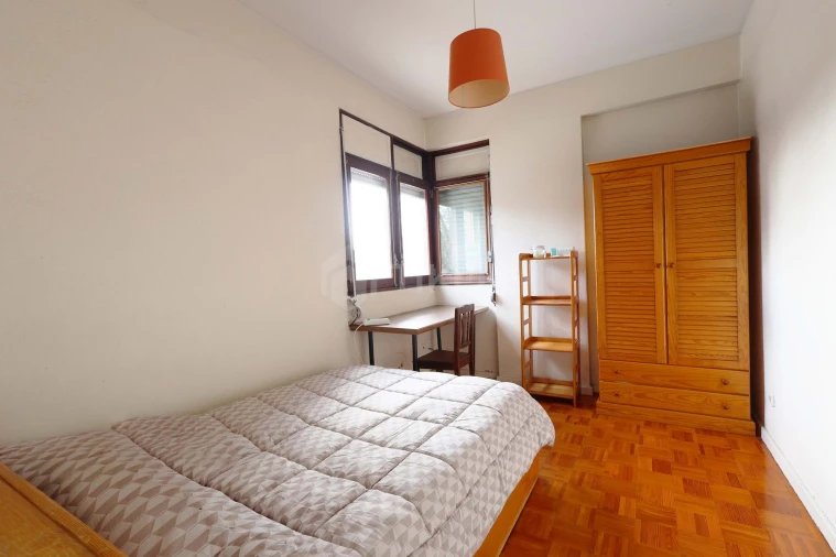 Apartamento T4 para Venda em Marvila Foto 8