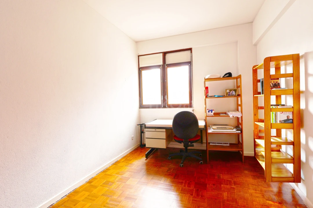 Apartamento T4 para Venda em Marvila Foto 17