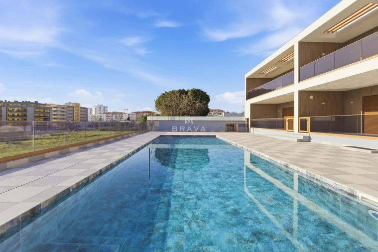 Apartamento T2 para Venda em Quarteira Foto 26