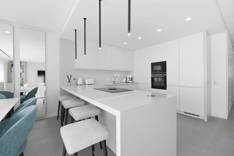 Apartamento T2 para Venda em Quarteira Foto 7