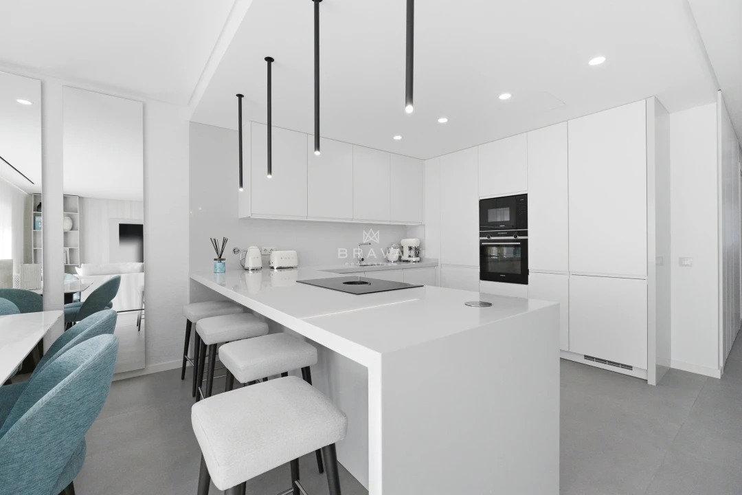 Apartamento T2 para Venda em Quarteira Foto 7