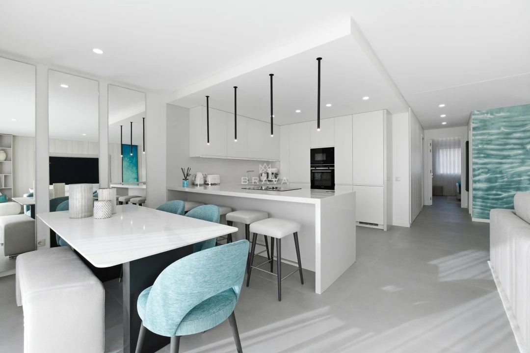 Apartamento T2 para Venda em Quarteira Foto 6