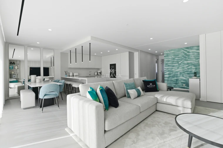 Apartamento T2 para Venda em Quarteira Foto 2