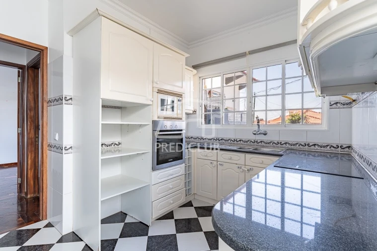 Moradia T3 para Venda em São Roque Foto 20