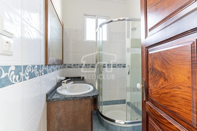 Moradia T3 para Venda em São Roque Foto 16