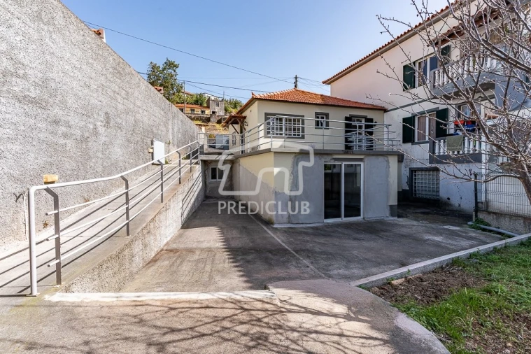 Moradia T3 para Venda em São Roque Foto 40