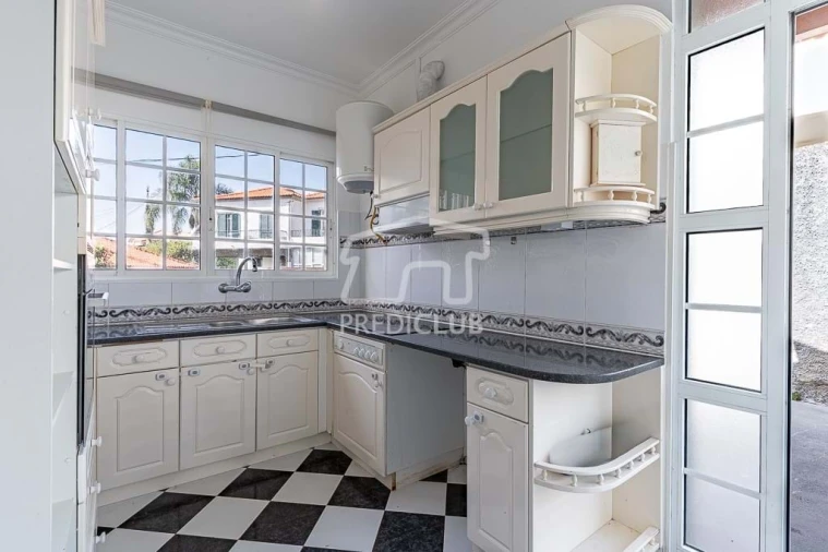 Moradia T3 para Venda em São Roque Foto 22