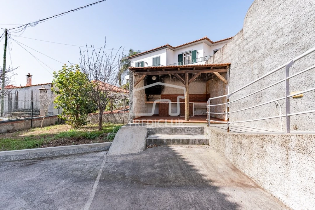 Moradia T3 para Venda em São Roque Foto 23