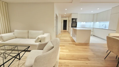 Apartamento T3 para Venda em Avenidas Novas