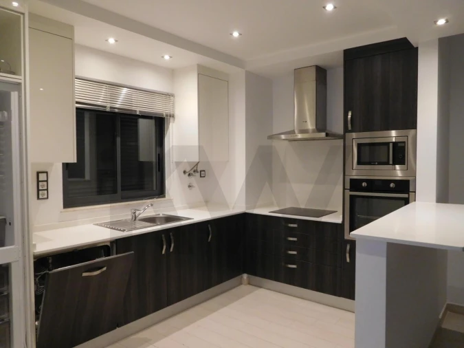 Apartamento T1 para Arrendamento férias em Alvor Foto 4