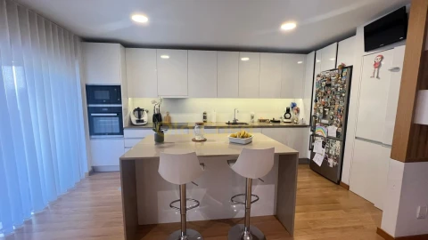Apartamento T3 para Venda em Ermesinde