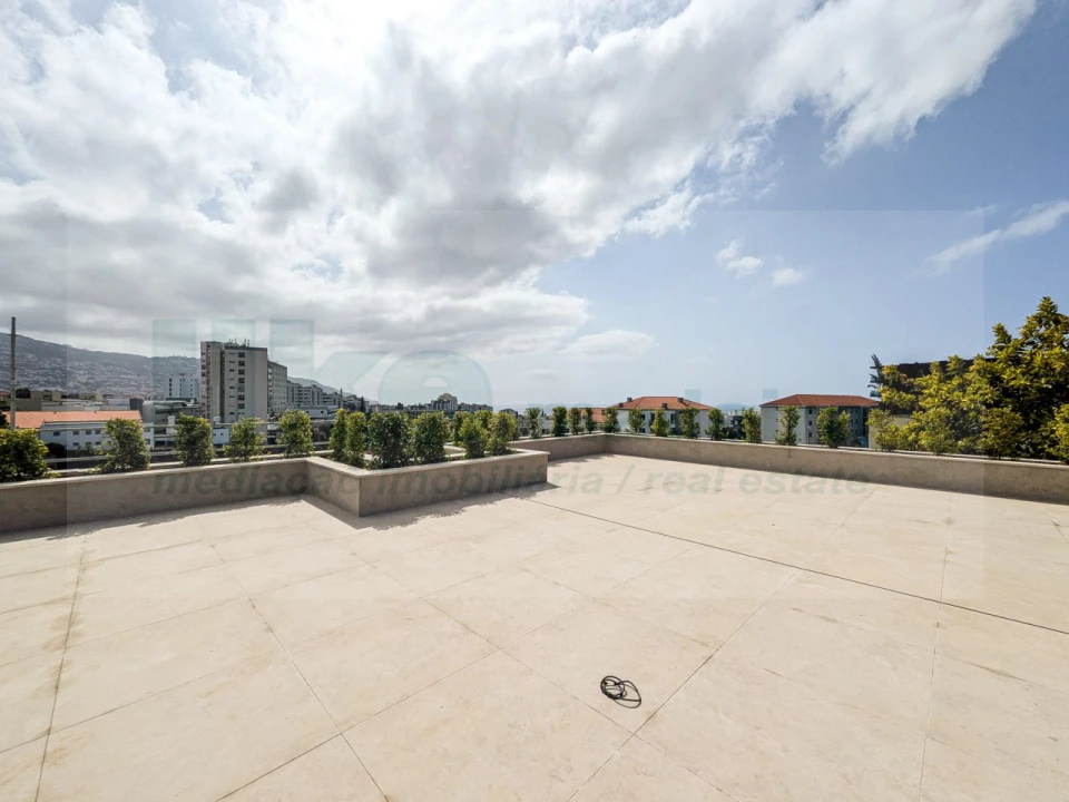 Apartamento T2 para Venda em São Martinho Foto 14