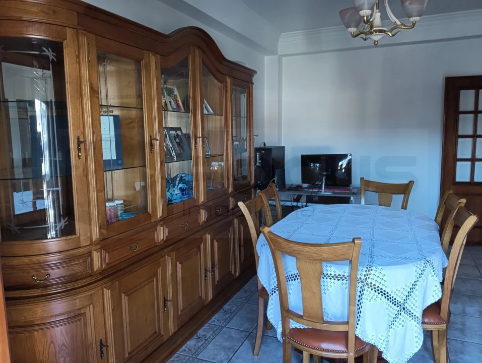 Apartamento T3 para Venda em Oiã Foto 3