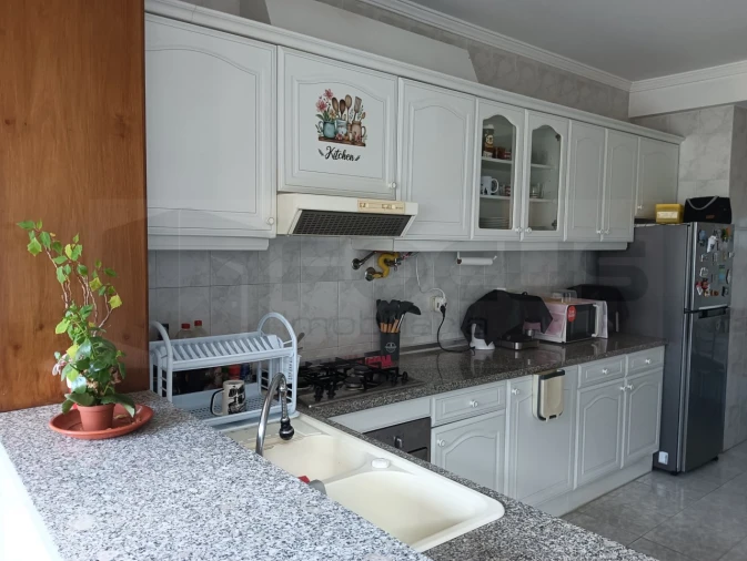 Apartamento T3 para Venda em Oiã Foto 9