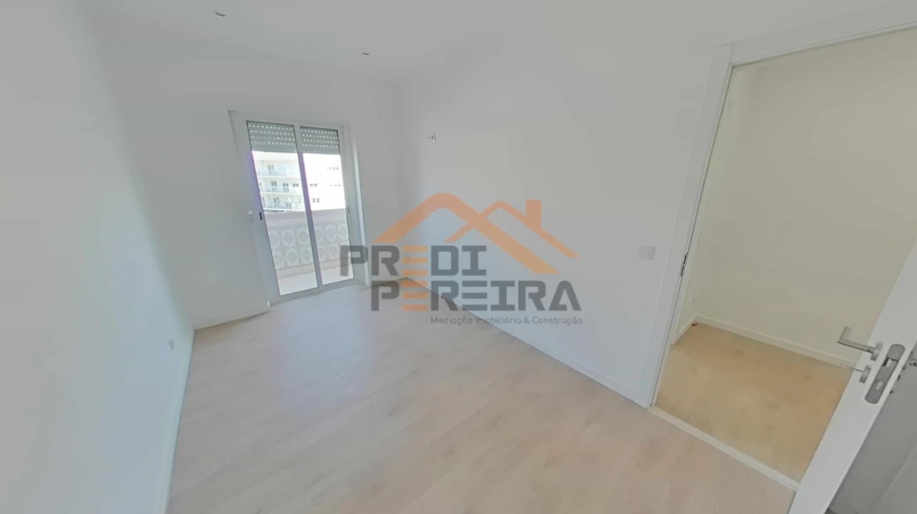 Apartamento T2 para Venda em Falagueira-Venda Nova Foto 19
