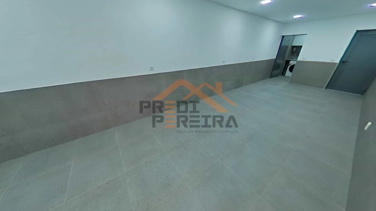 Moradia T4 para Venda em Loures Foto 70