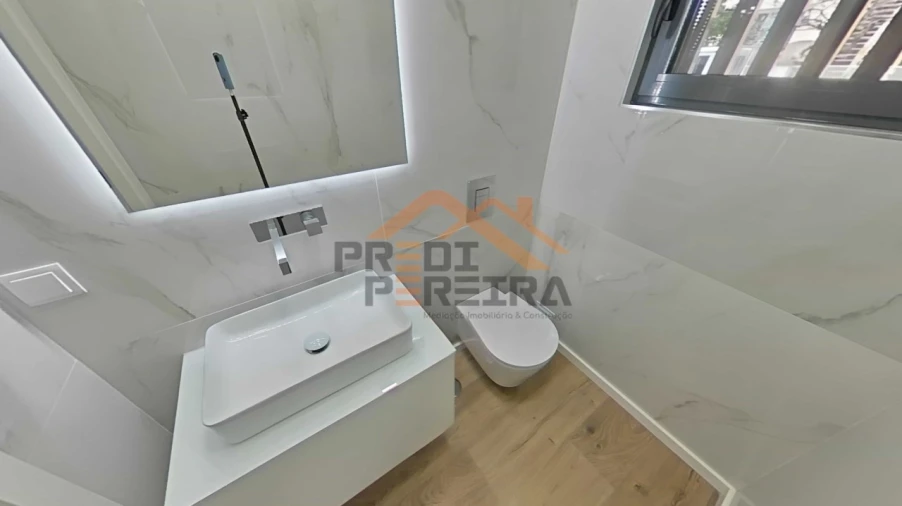 Moradia T4 para Venda em Loures Foto 20