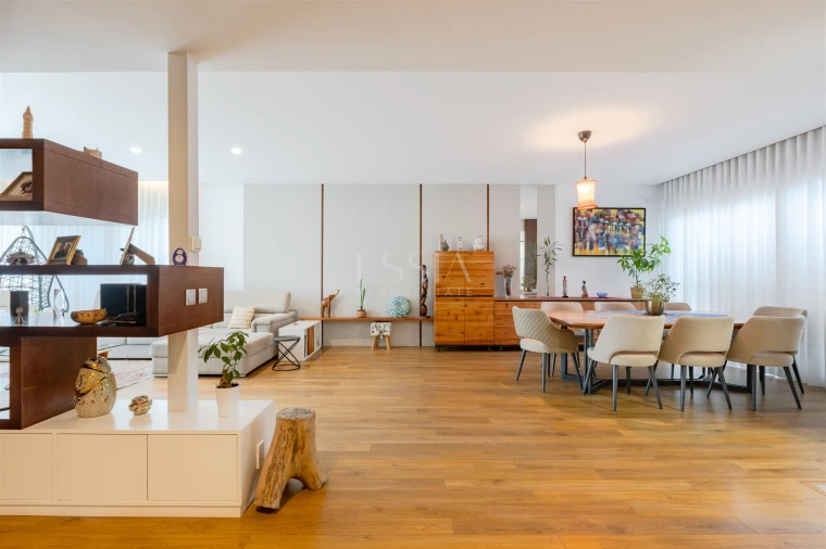 Moradia T4 para Venda em São Mamede de Infesta e Senhora da Hora Foto 4