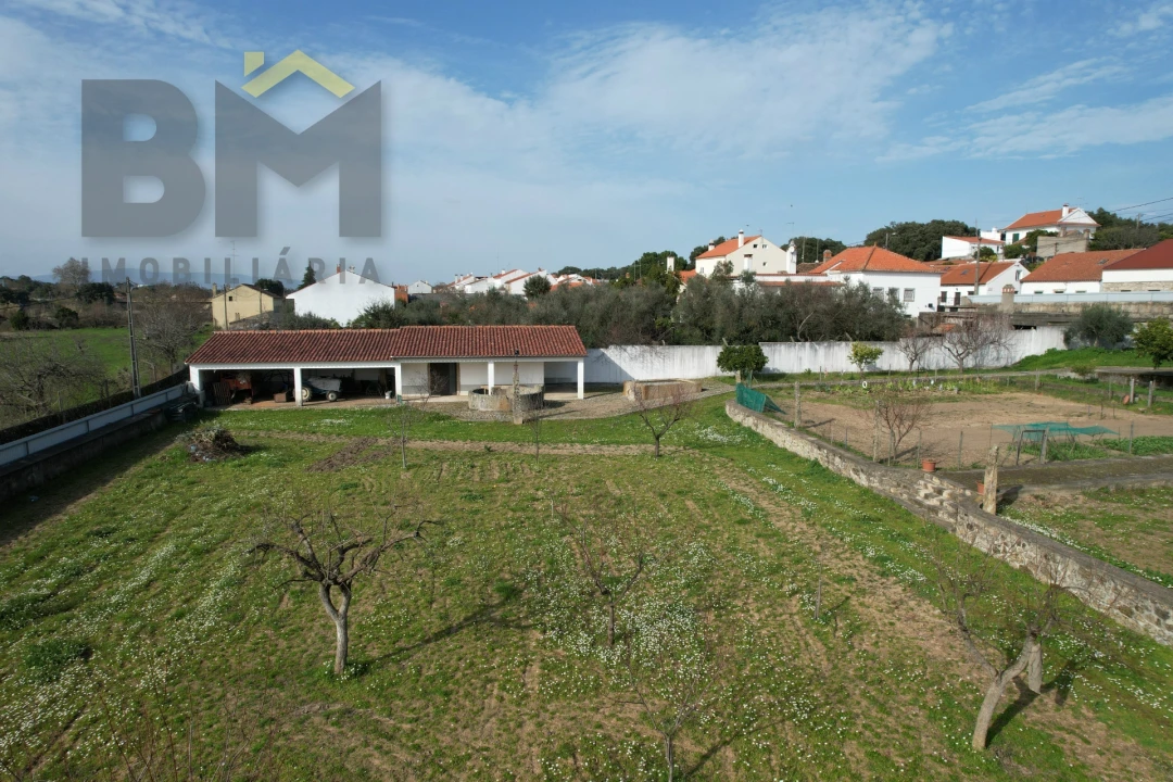 Moradia T4 para Venda em Escalos de Baixo e Mata Foto 31