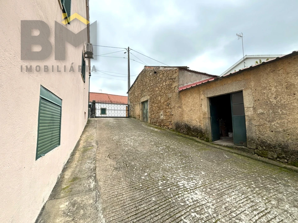 Moradia T4 para Venda em Escalos de Baixo e Mata Foto 28