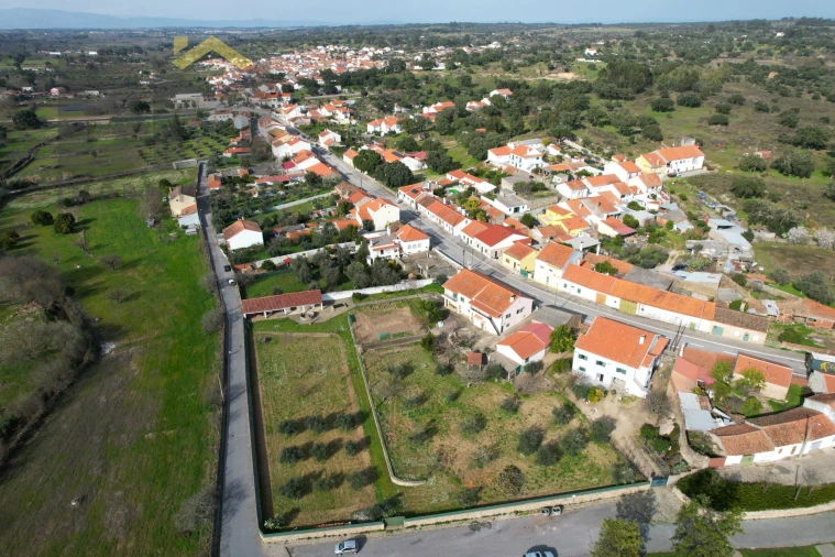 Moradia T4 para Venda em Escalos de Baixo e Mata Foto 35