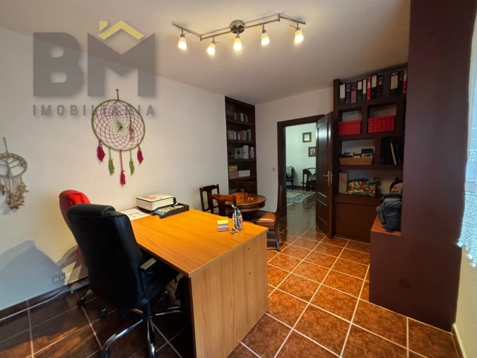 Moradia T4 para Venda em Escalos de Baixo e Mata Foto 9