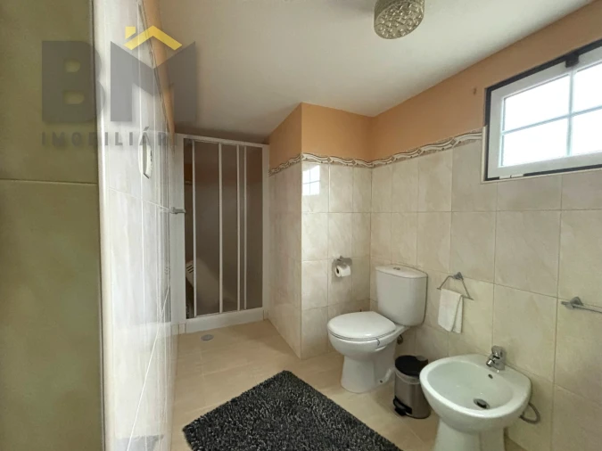 Moradia T4 para Venda em Escalos de Baixo e Mata Foto 27