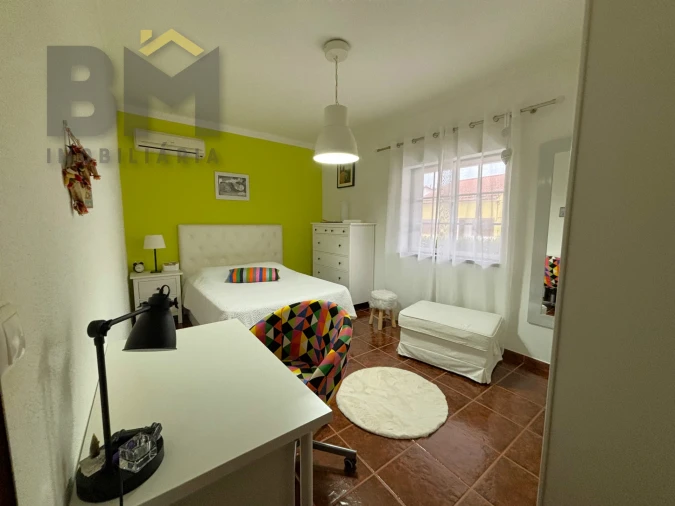 Moradia T4 para Venda em Escalos de Baixo e Mata Foto 12