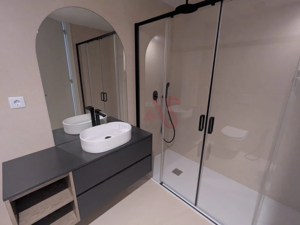 Apartamento T1 para Venda em Azurem Foto 7