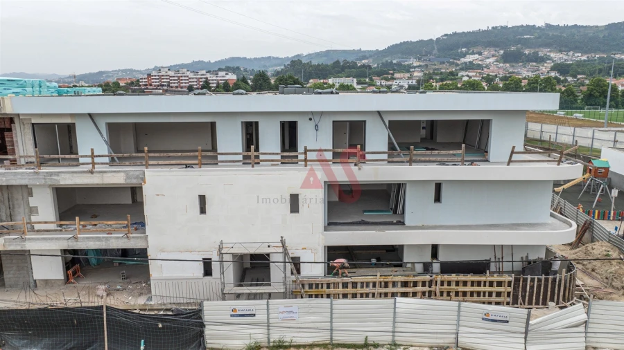 Apartamento T3 para Venda em Santa Eulália Foto 3